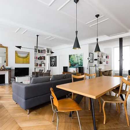 Veeve - Steps From Les Grands Boulevards Апартаменты Париж